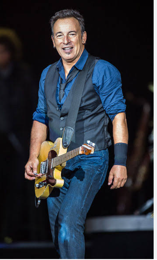 BRUCE SPRINGSTEEN’S NET WORTH SKYROCKETS TO FROM $1.1 BILLION TO $35 BILLION,AFTER HIS…