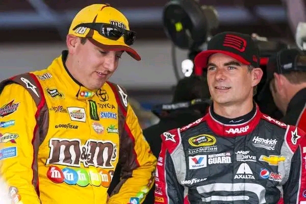 NASCAR LEGENDS JEFF GORDON AND KYLE BUSCH SET TO SHAKE UP CHILI BOWL NATIONALS…